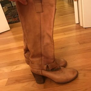 Italian light beige leather boots
